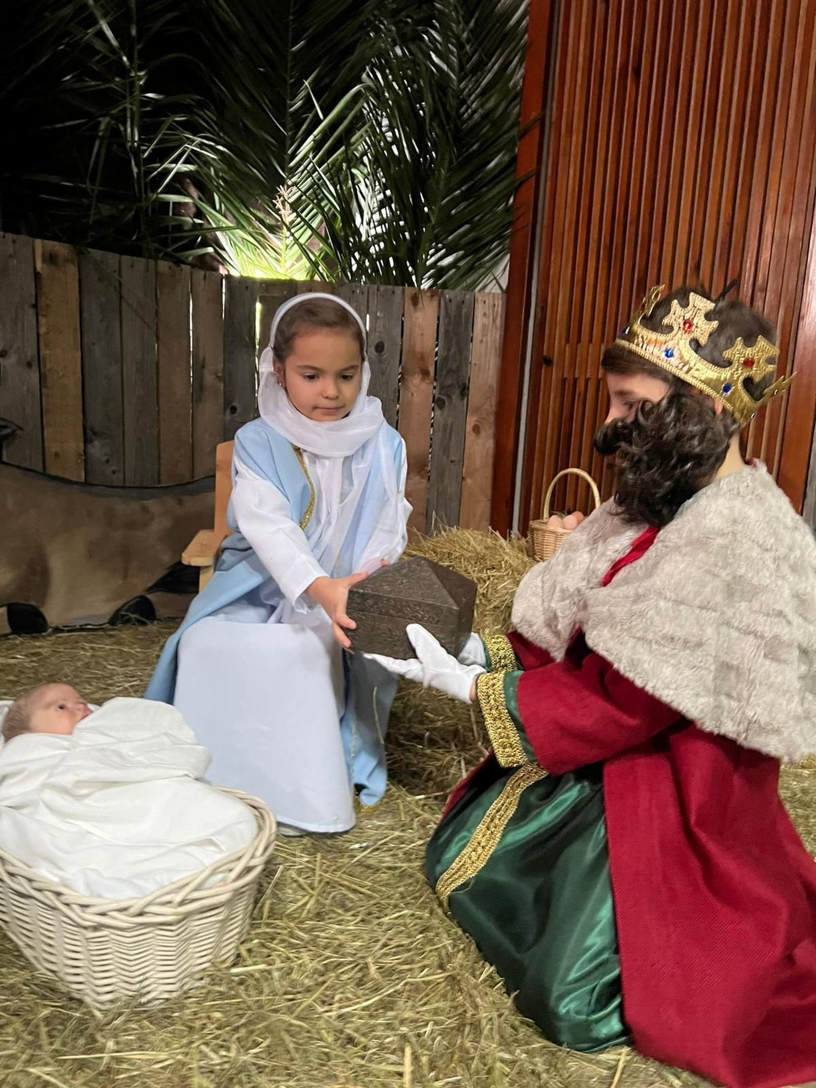 Así es el belén viviente del colegio Las Carmelitas de San Fernando