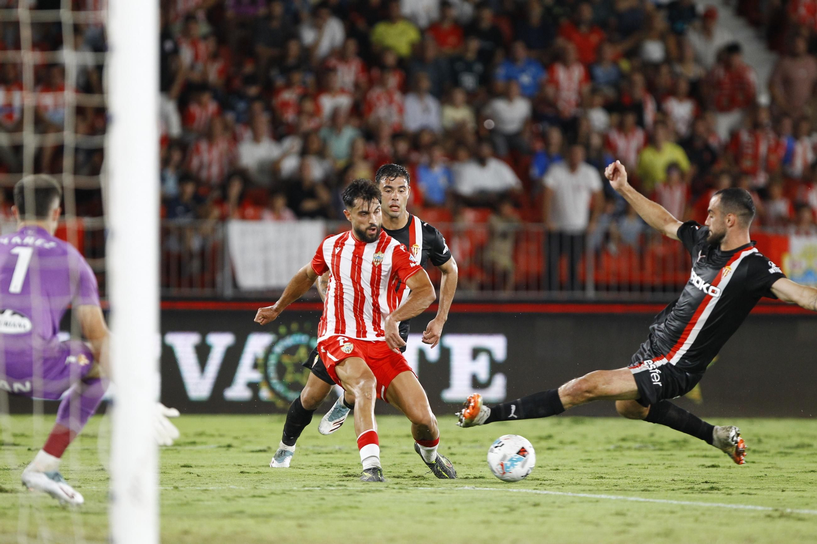 Las fotos del partido U.D. Almería-Sporting de Gijón
