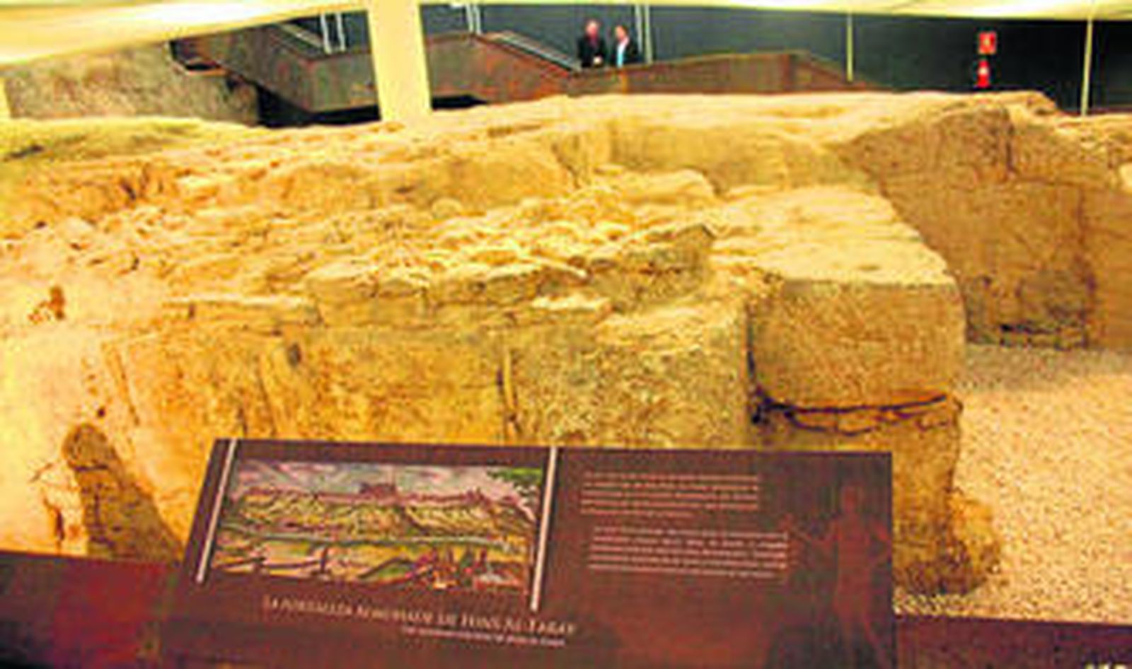 Restos de la fortaleza almohade de San Juan de Aznalfarache.