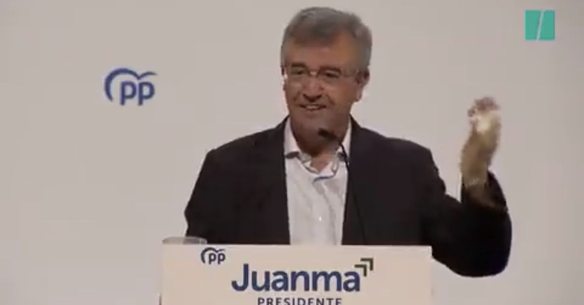 El alcalde de Estepona monta el primer lío de las elecciones andaluzas