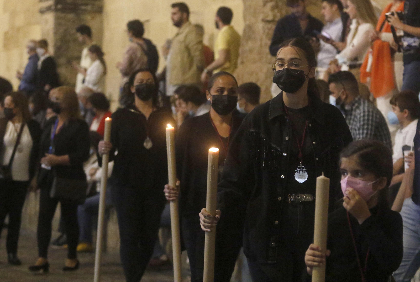 La salida extraordinaria del Señor de la Salud de Córdoba, en imágenes