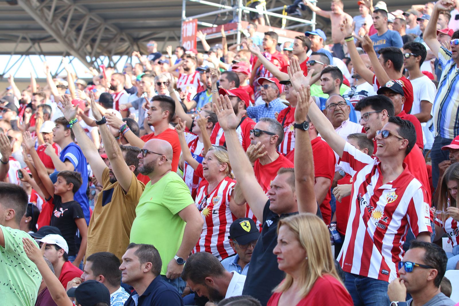 Las imágenes del UD ALMERÍA-CÁDIZ CF