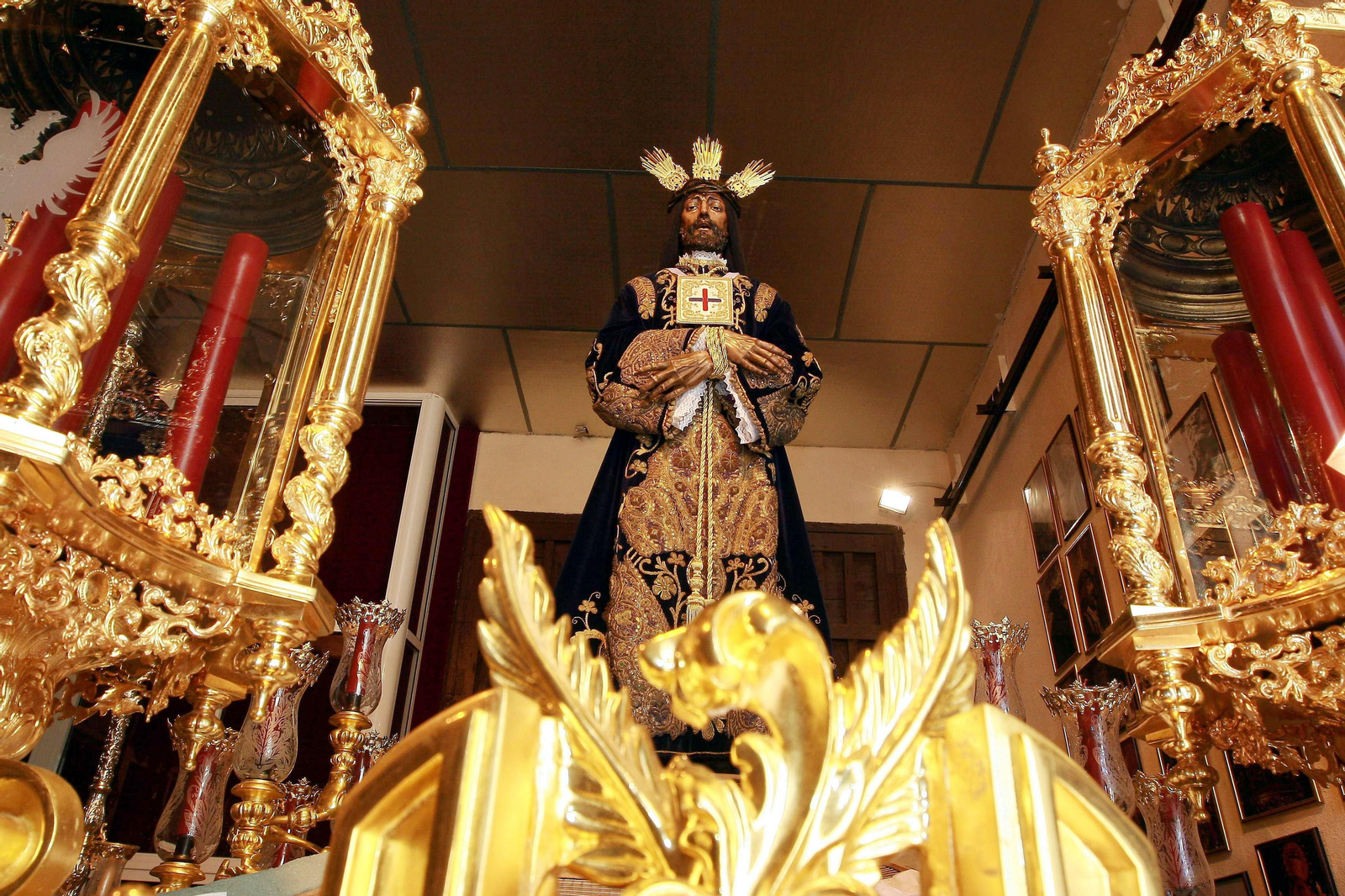 Nuestro Padre Jesús Rescatado, en su paso procesional.