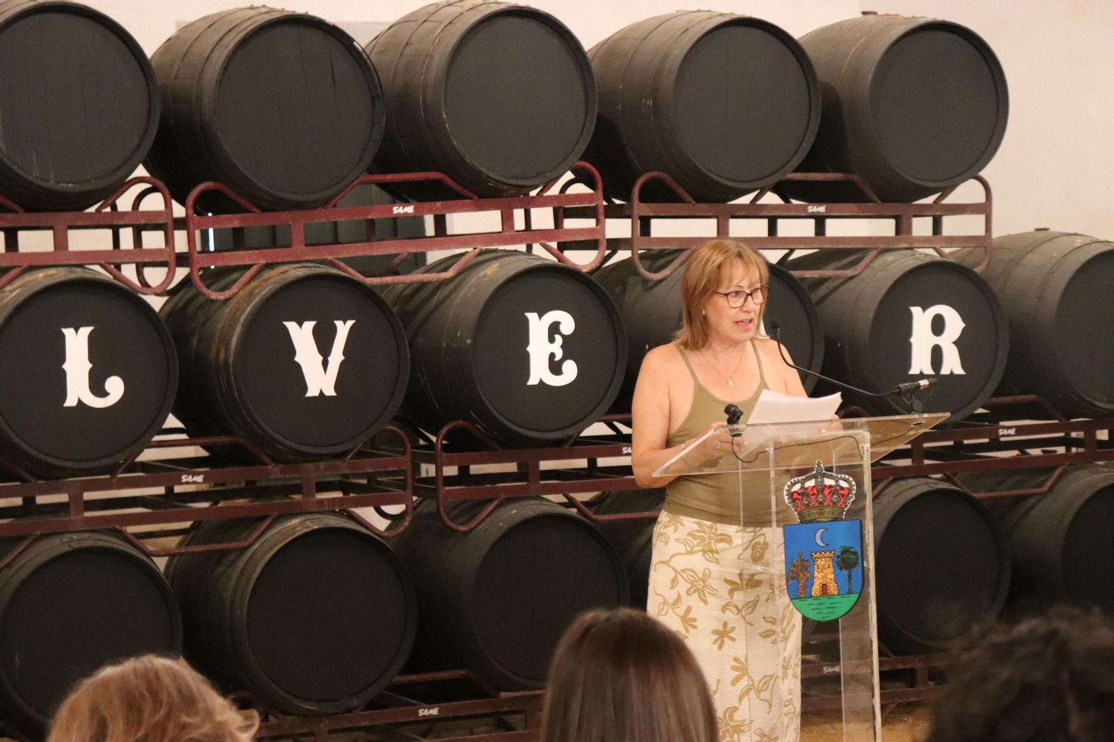 El homenaje a los "maestros con solera" de Montilla, en fotografías