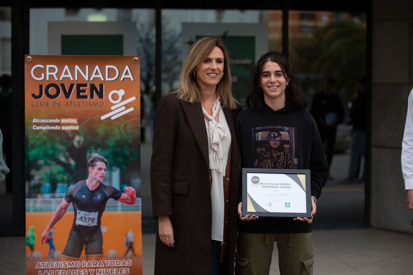 La entrega de las becas del Granada Joven en imágenes
