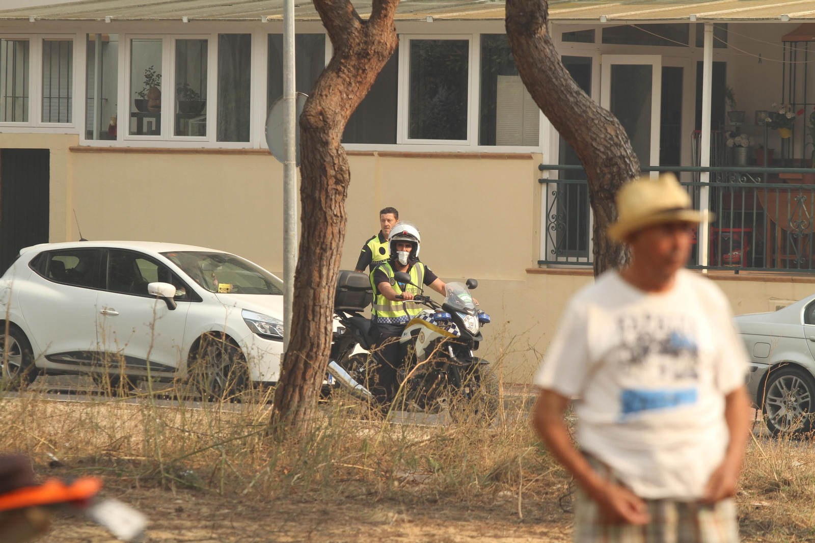 Las imágenes del incendio en Moguer y Mazagón