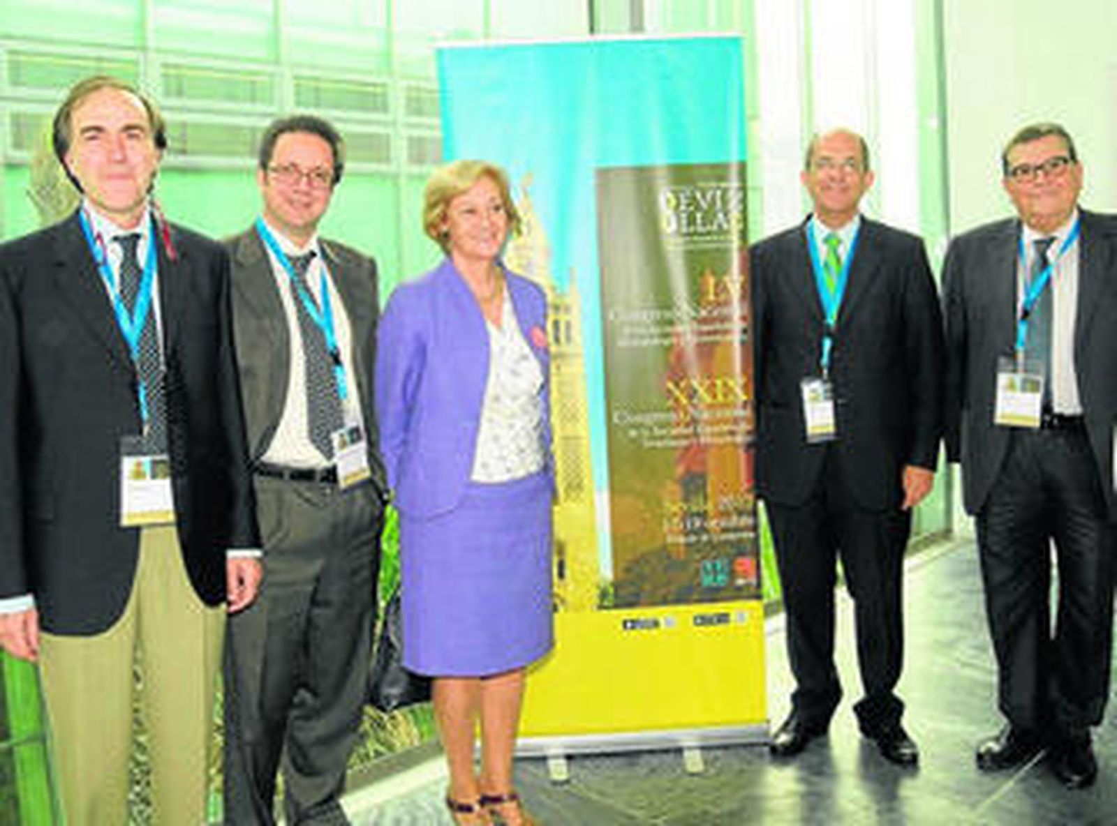 Marcos González, José Antonio Pérez Simón, Carmen Burgaleta, Vicente Vicente y Francisco Javier Batllé.