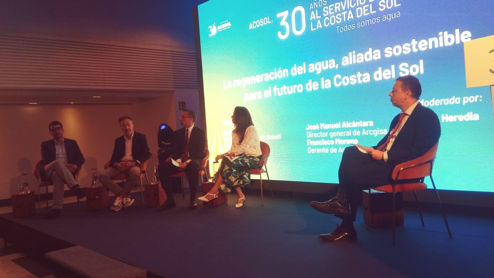 De izquierda a derecha, José Manuel Alcántara, Francisco Moreno, Juan José Denis, Matilde Mancha y Chus Heredia.