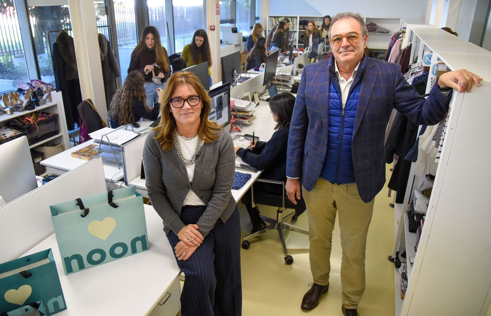 María Dolores Ortiz y Antonio Pérez, cofundadores de Noon, en las nuevas instalaciones de la firma.