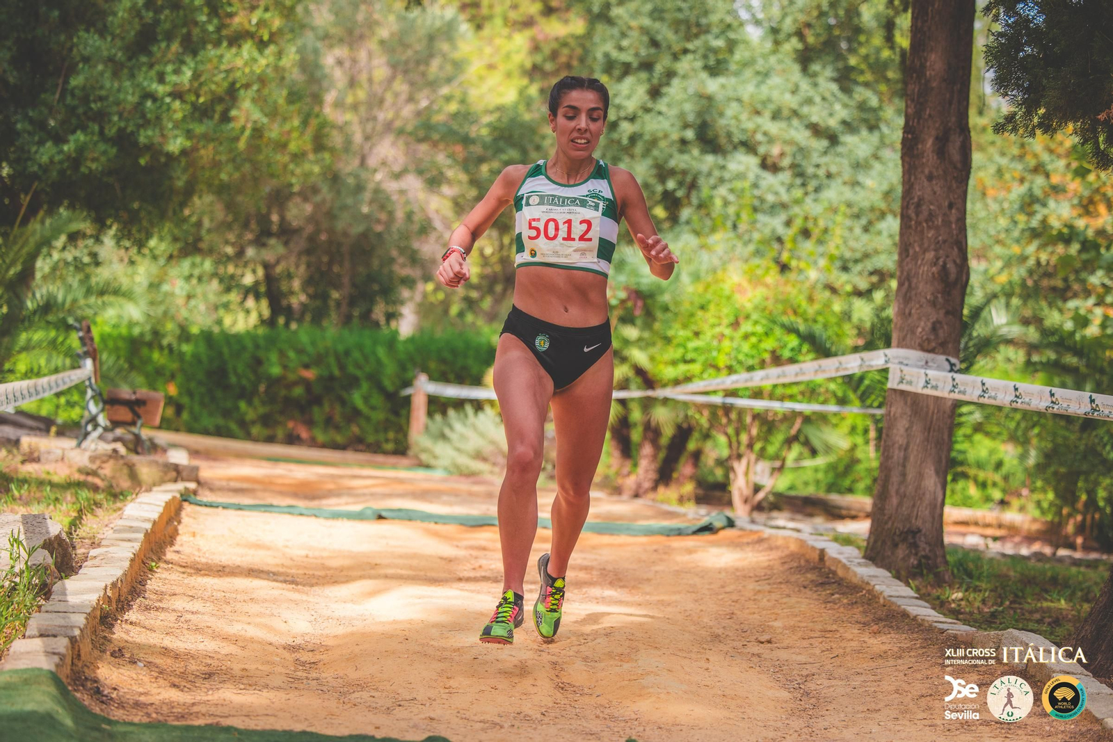 Búscate en las fotos del Cross de Itálica 2025 | 11