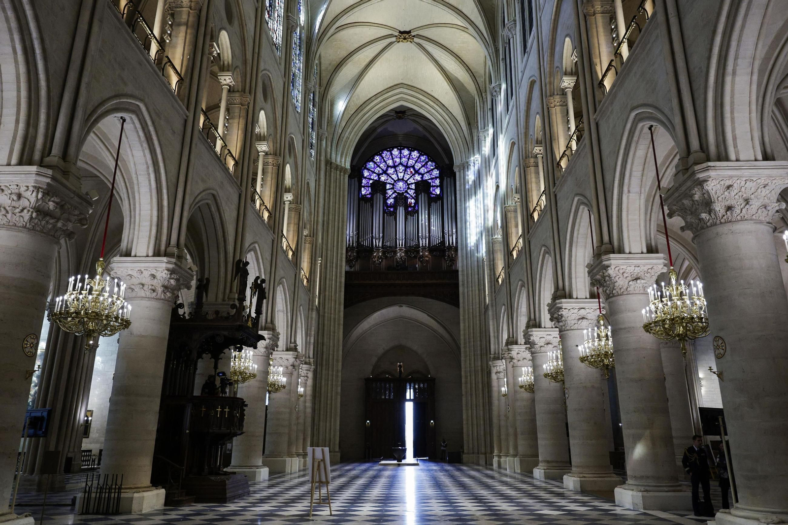 Así es el nuevo interior de Notre Dame tras la restauración Así es el nuevo interior de Notre Dame tras la restauración