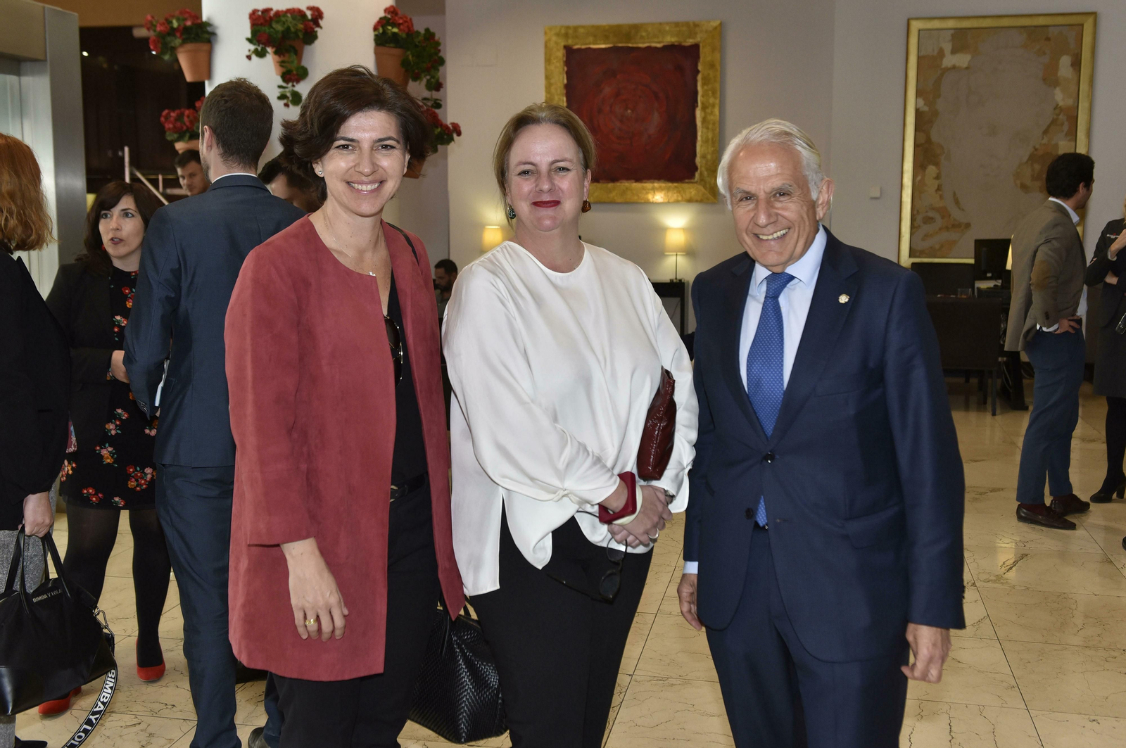 Macarena Gutiérrez, Natalia González y Antonio Pascual.