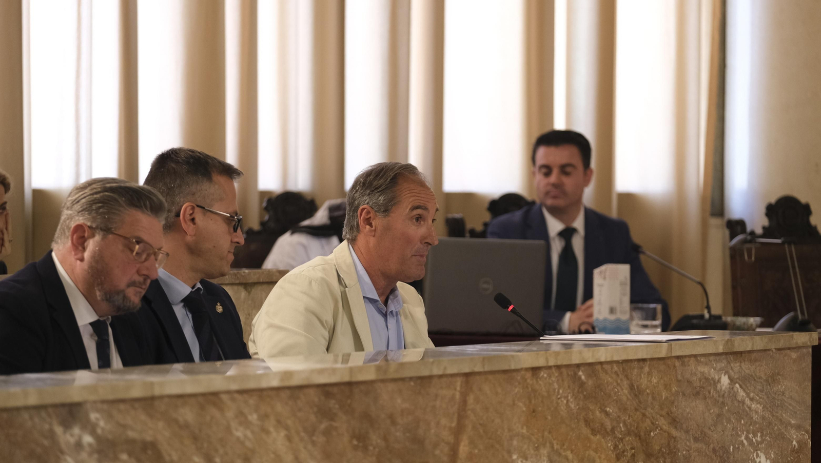 Imágenes del pleno ordinario del Ayuntamiento de Almería