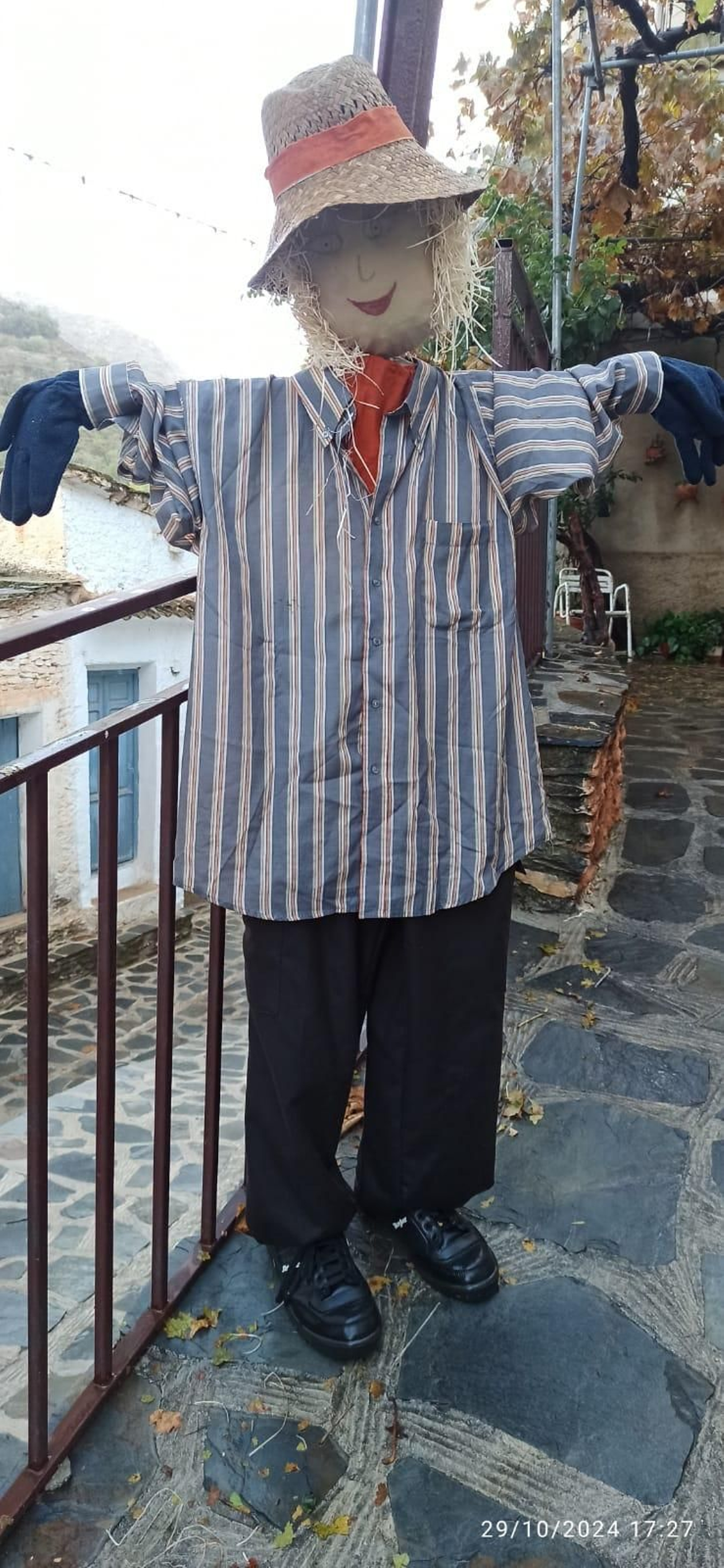 Conoce a los 27 vecinos nuevos que han llegado a vivir a Bacares este otoño