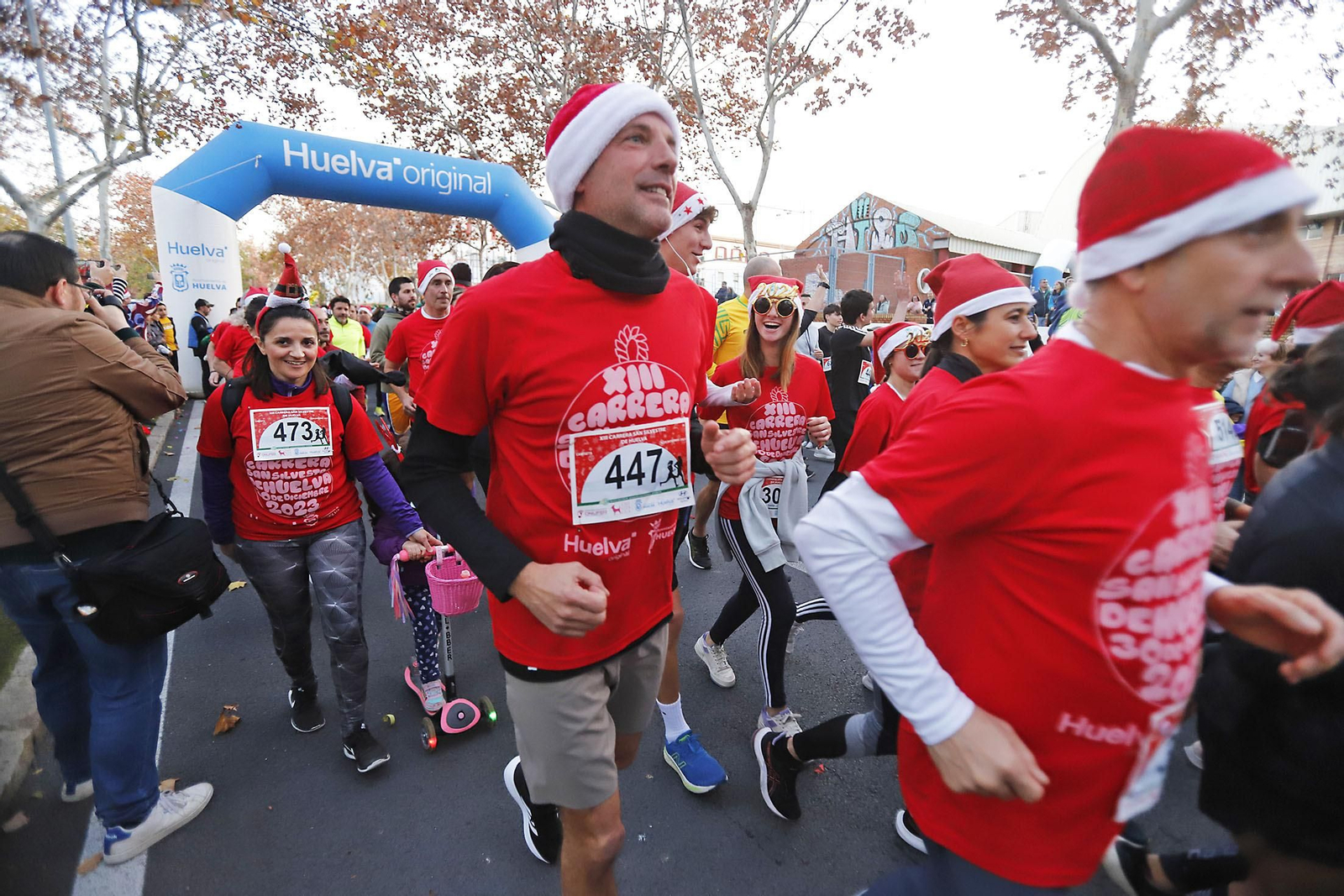 Imágenes de la XIII carrera de San Silvestre en Huelva