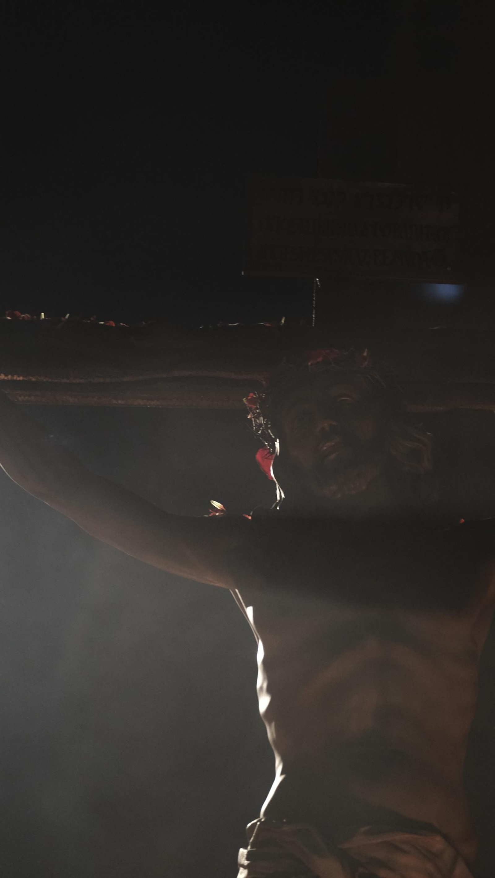 Procesión del Perdón en Almería, en imágenes