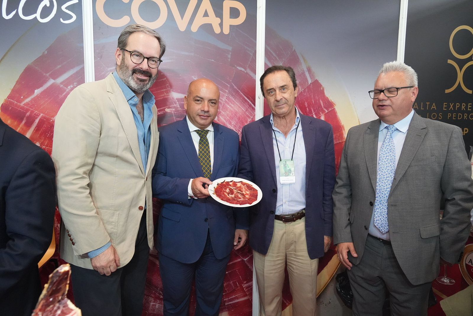 El día grande de la Feria del Jamón de Villanueva de Córdoba, en imágenes