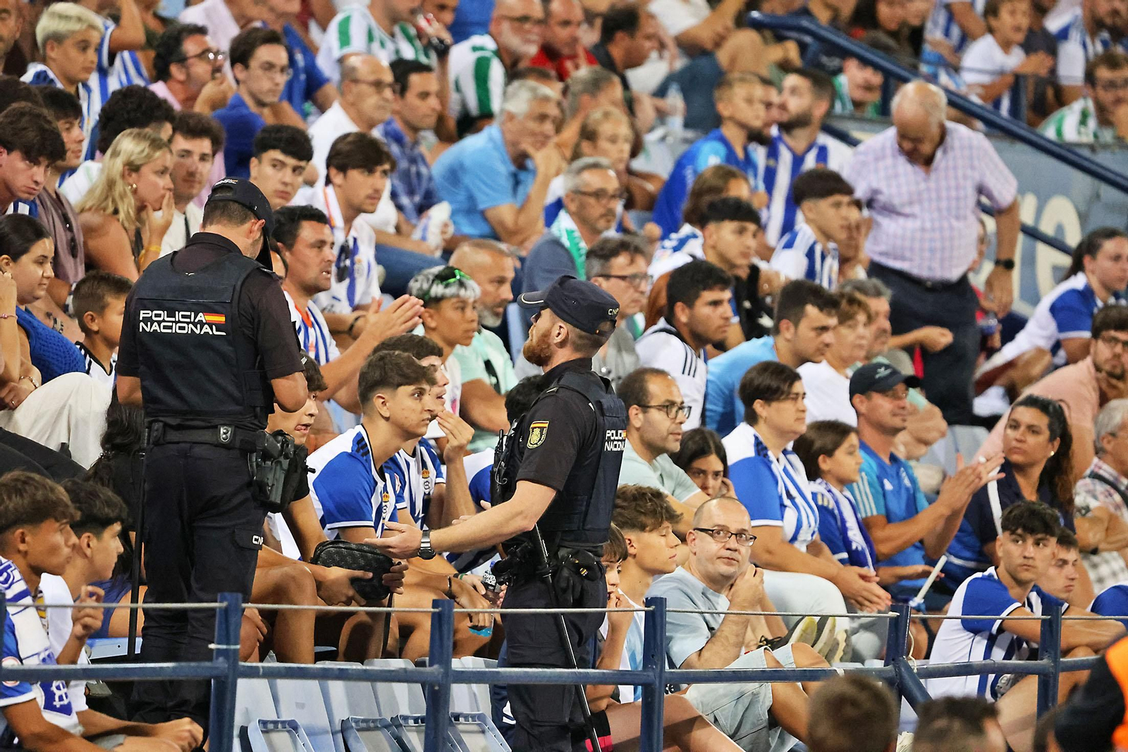 Las mejores imágenes del Trofeo Colombino entre el Recreativo de Huelva y el Córdoba CF