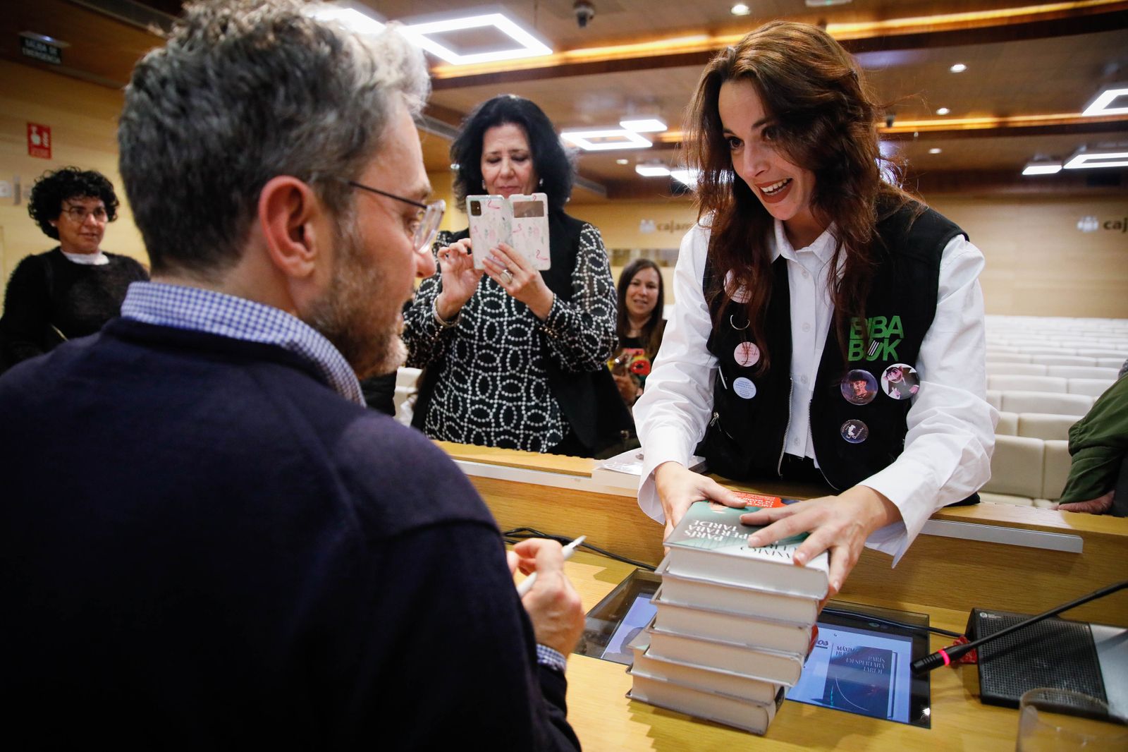 ¿Has estado en la presentación del libro de Máximo Huerta? Entra en la galería y buscate