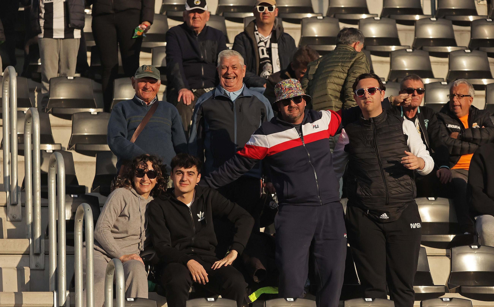 Búscate en el Ciudad de La Línea durante el Balona - Xerez DFC de Segunda Federación