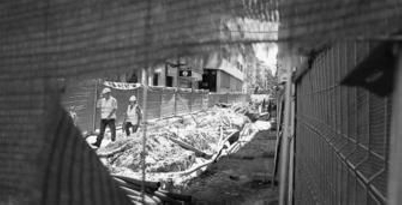 La remodelación de la plaza 12 de Octubre lleva un gran retraso.