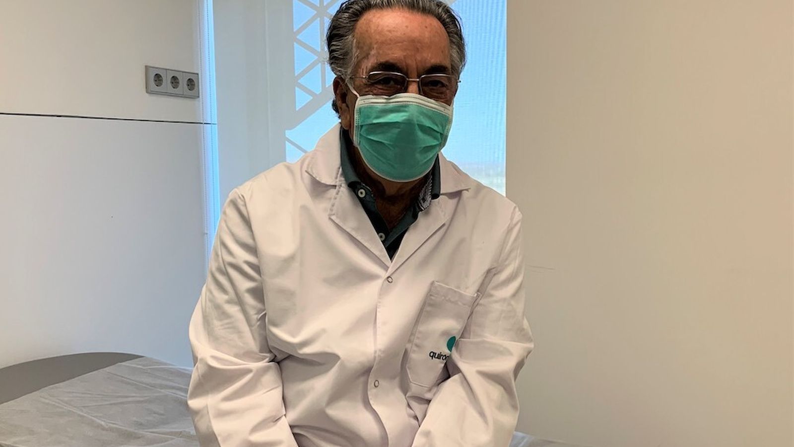 Dr. Ildefonso González Barrios, especialista del servicio de Cirugía Ortopédica y Traumatología del Hospital Quirónsalud Córdoba