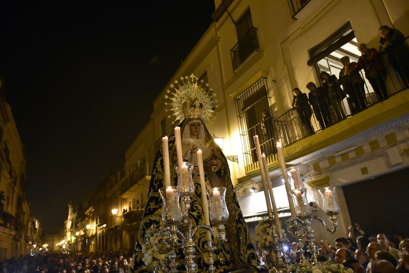 Traslado del Cristo de las Tres Caídas y la Virgen de la Esperanza de Triana a Santa Ana