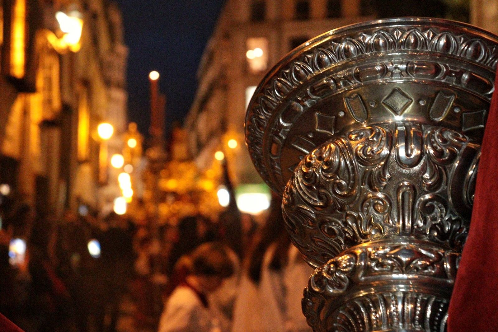 Estudiantes en el Lunes Santo en Málaga, en fotos