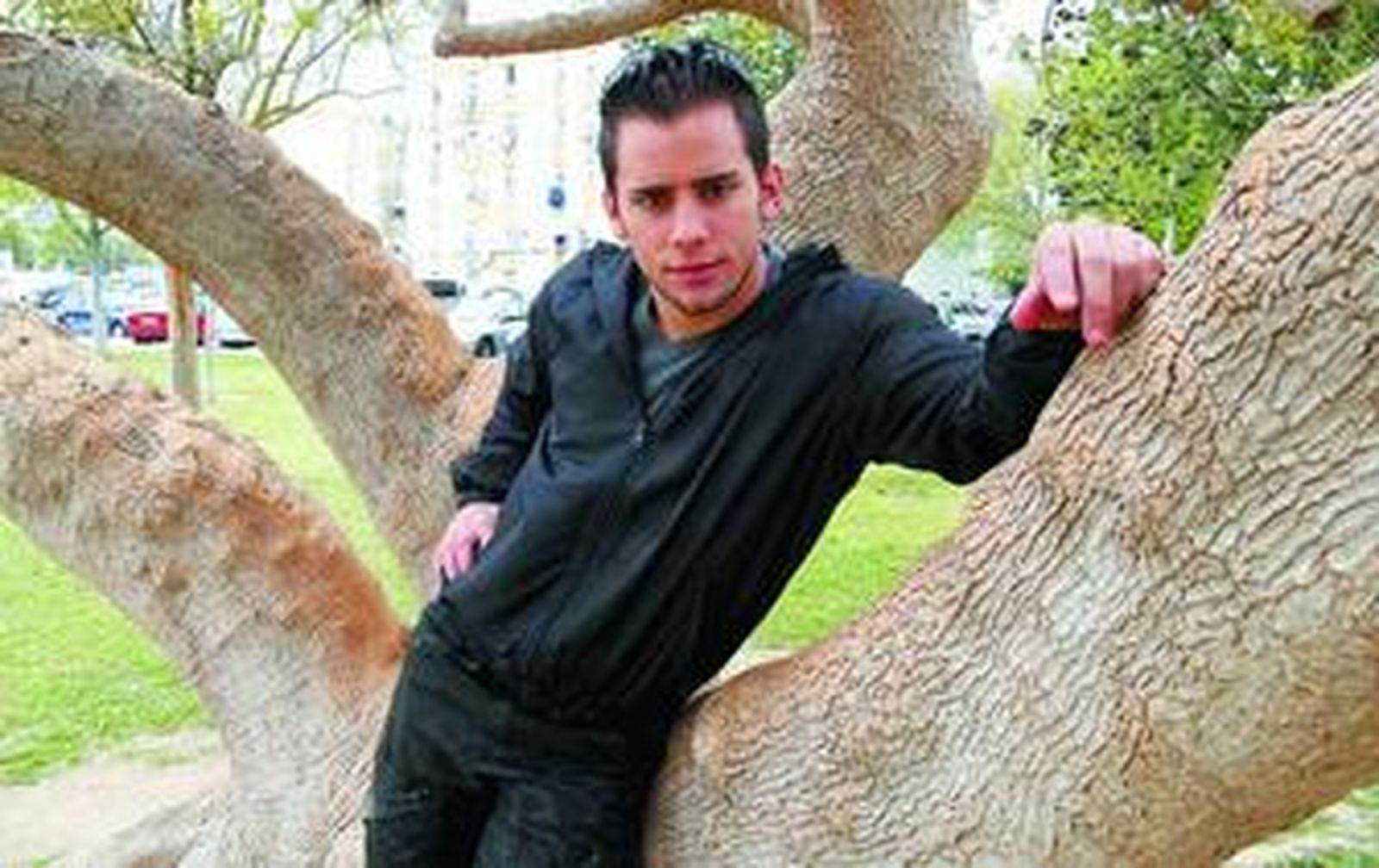 Miguel, en uno de los parques de la barriada de La Granja, donde vive.