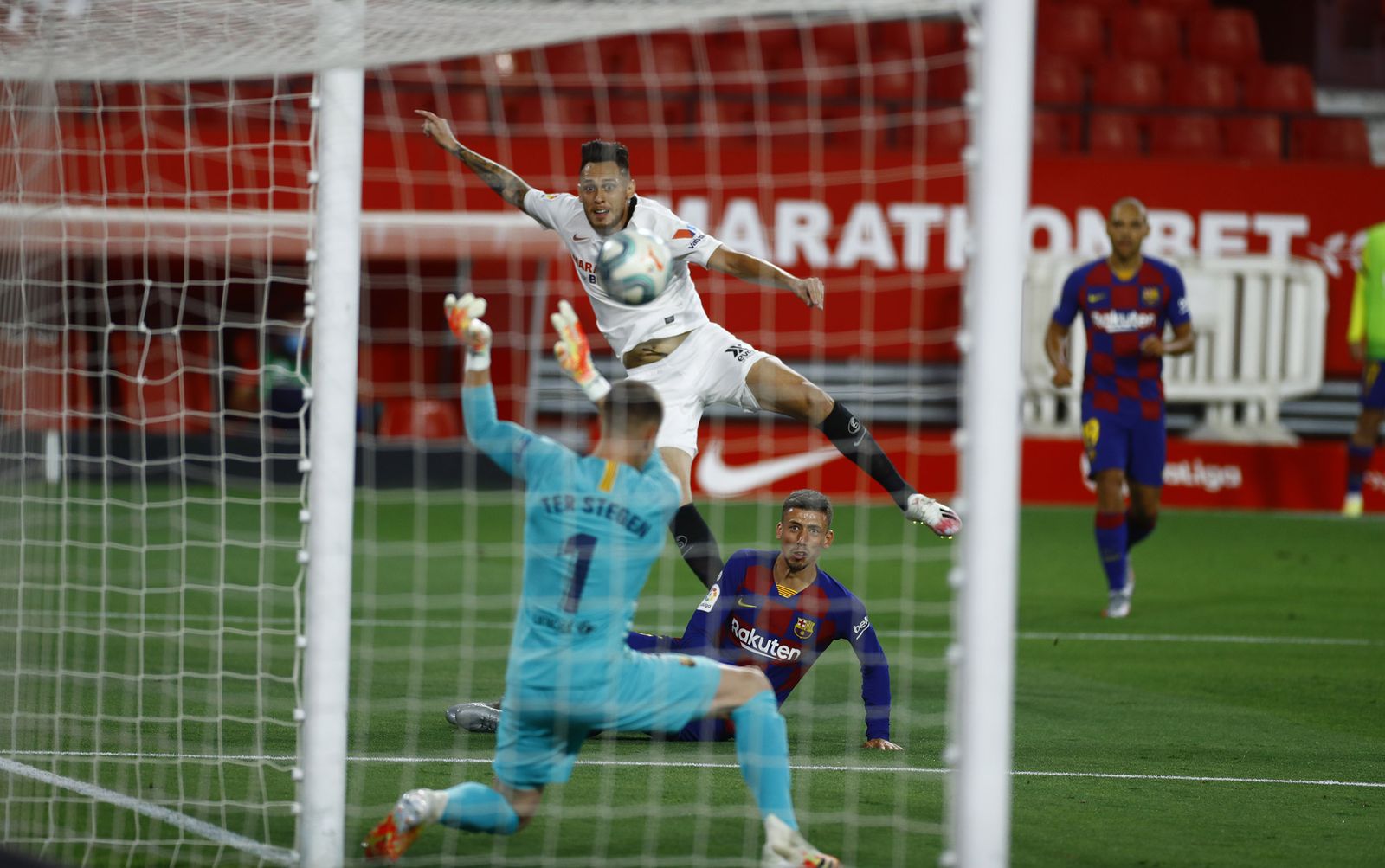 Las imágenes del Sevilla-Barcelona