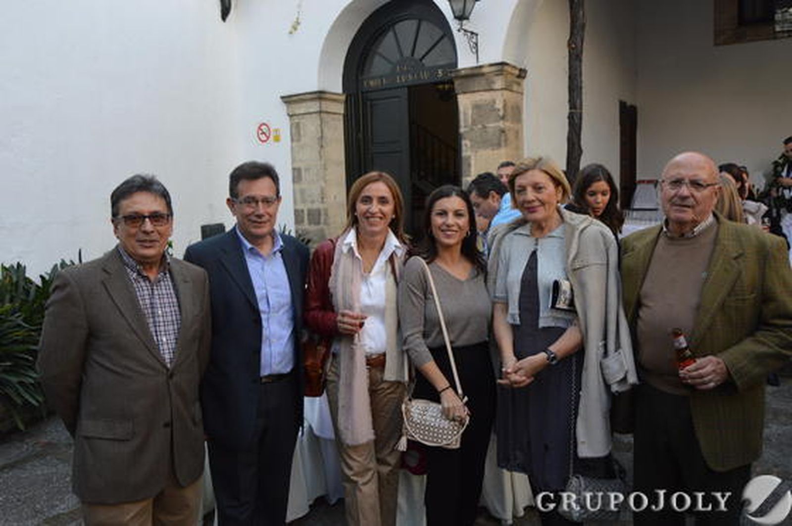 César Custodio, Adolfo Llanas, Paqui Ramírez, María de los Ángeles Calvo, Rocío Guillén y José María Perea.

Foto: Ignacio Casas de Ciria