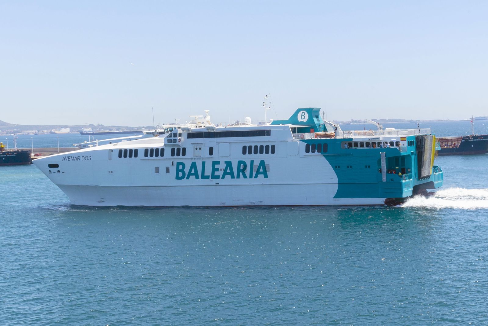 El 'Avemar Dos' de Baleària.