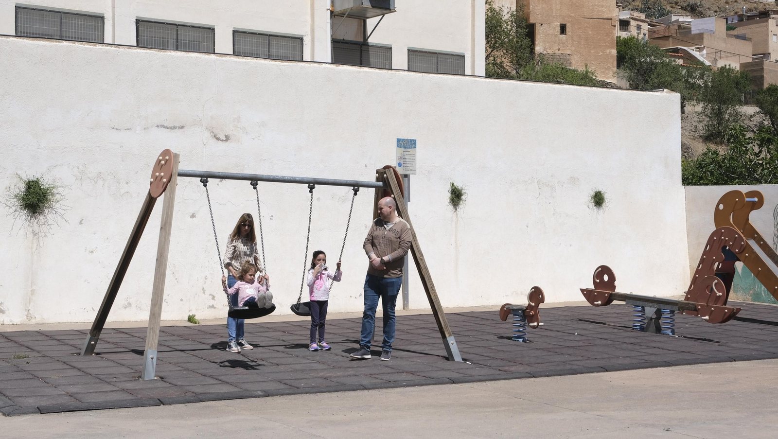 Imágenes de los juegos infantiles en las Fiestas de Abla