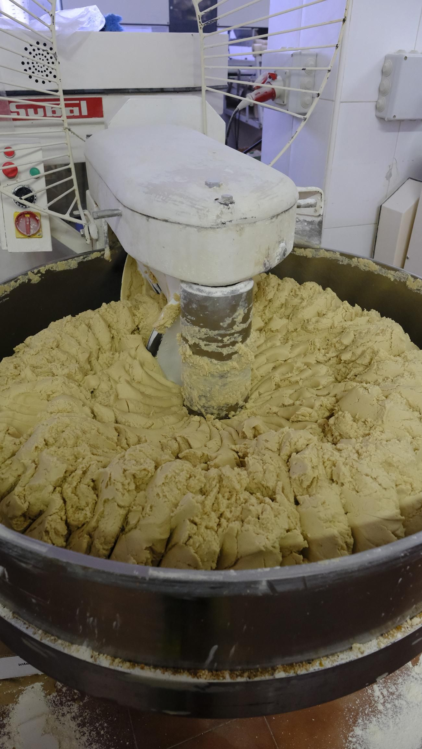 Imágenes de los mantecados de Fondón, tradición centenaria navideña