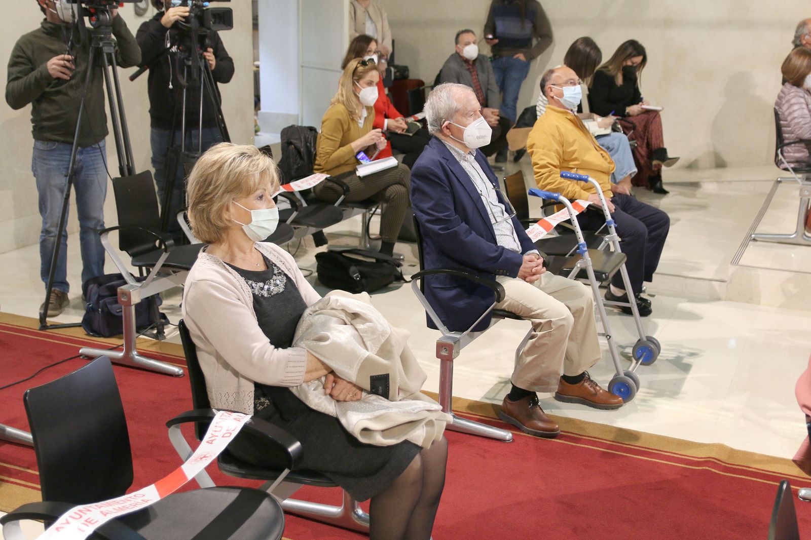 Fotogalería Escudo de Oro de la Ciudad al dermatólogo Ramón Fernández-Miranda