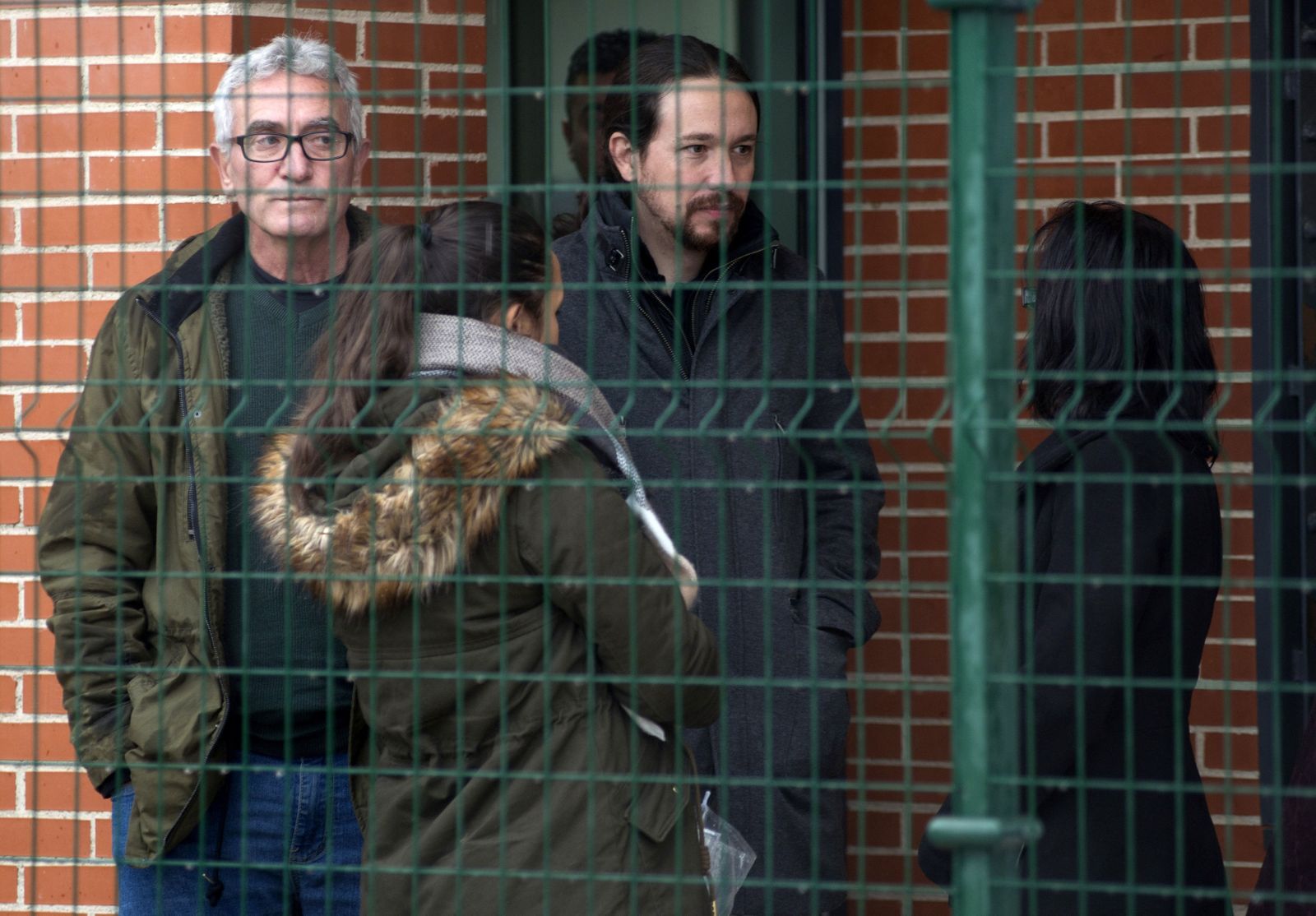 Pablo Iglesias, durante la visita a Andrés Bódalo en la cárcel de Jaén.