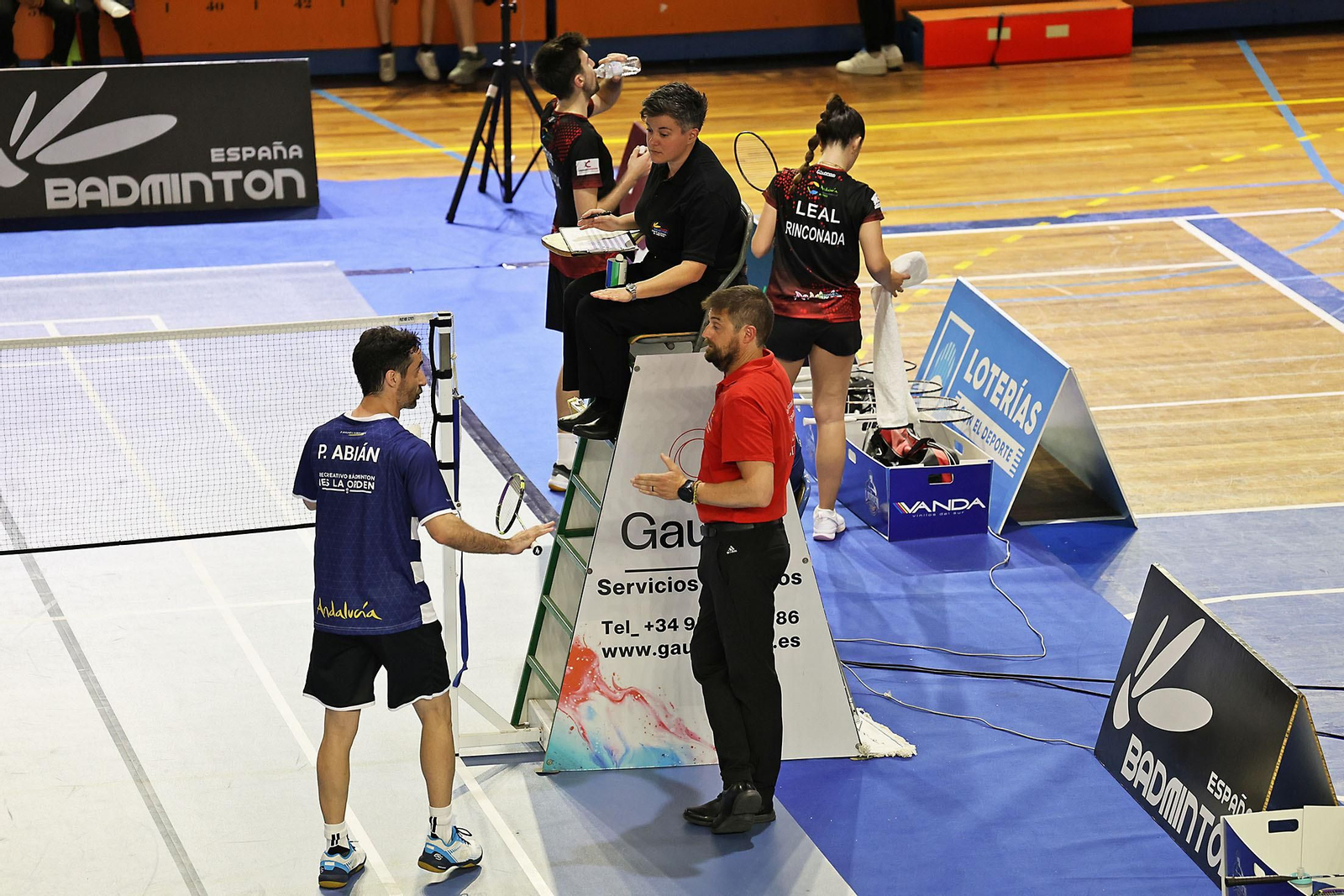 Imágenes de la final de liga de bádminton entre el IES La Orden y La RInconada