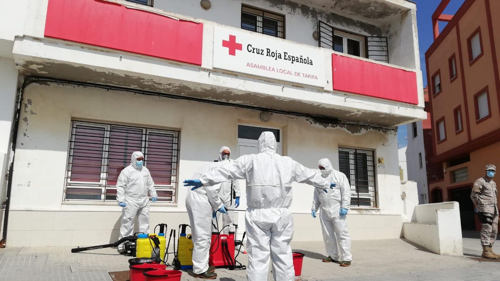 Labores de desinfección en Tarifa.