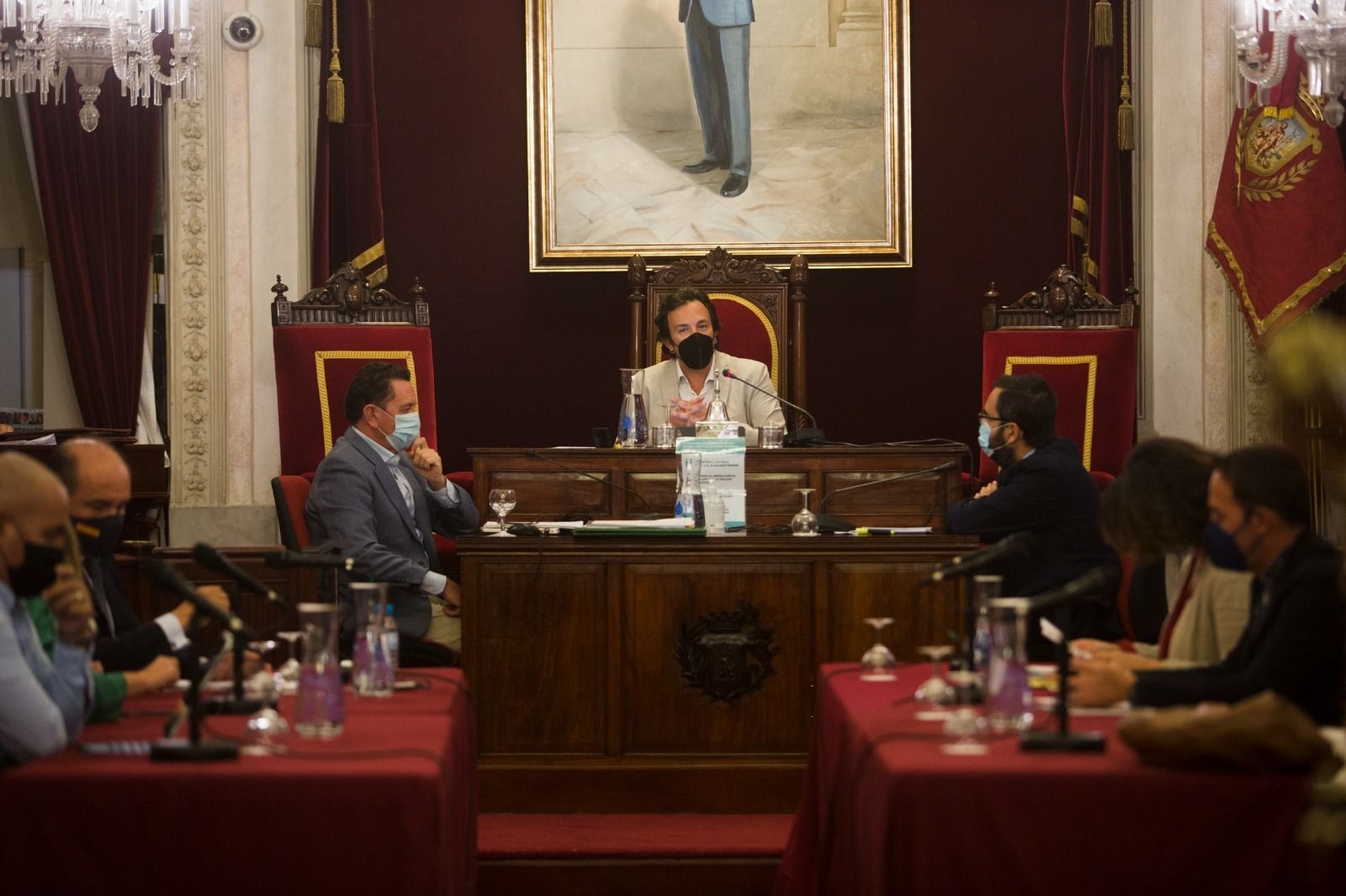 Un momento del Pleno sobre el estado de la ciudad celebrado este jueves en el Ayuntamiento de Cádiz.
