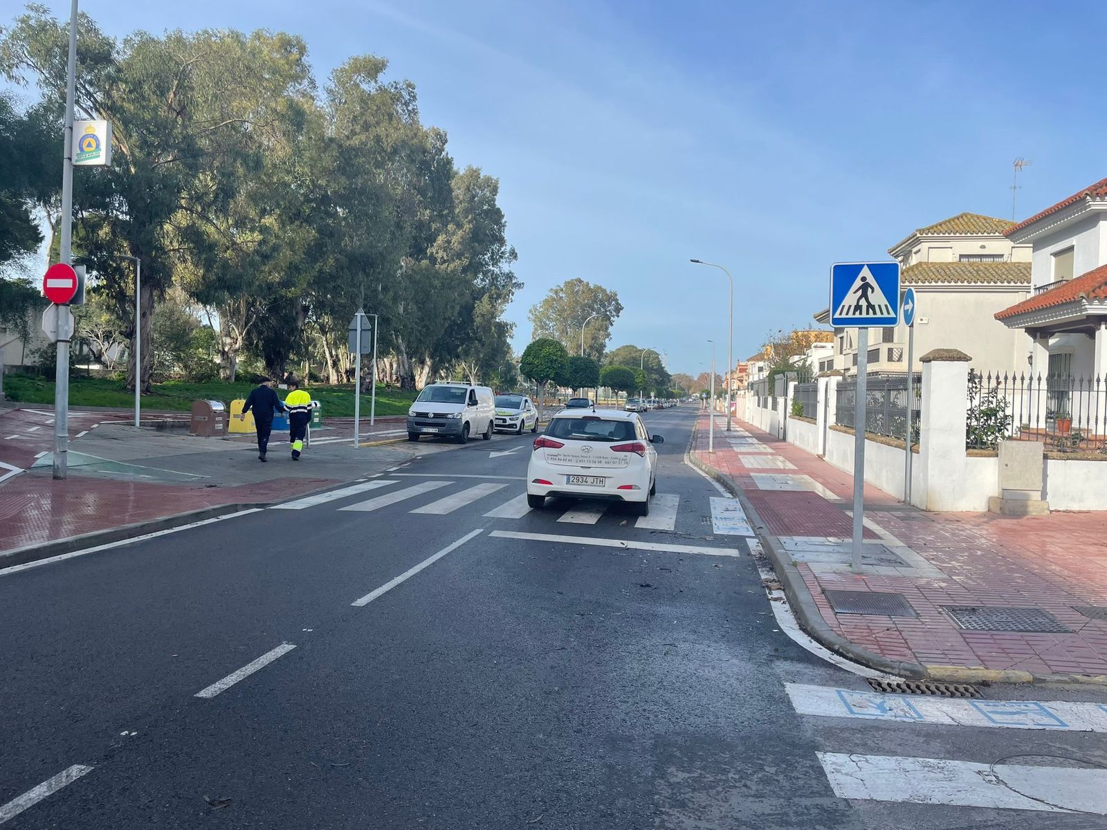 Las obras de remodelación de la Avenida de la Diputación de Rota se han ejecutado en el tramo que une la Avenida de los Toreros con la rotonda de acceso a Virgen del Mar.