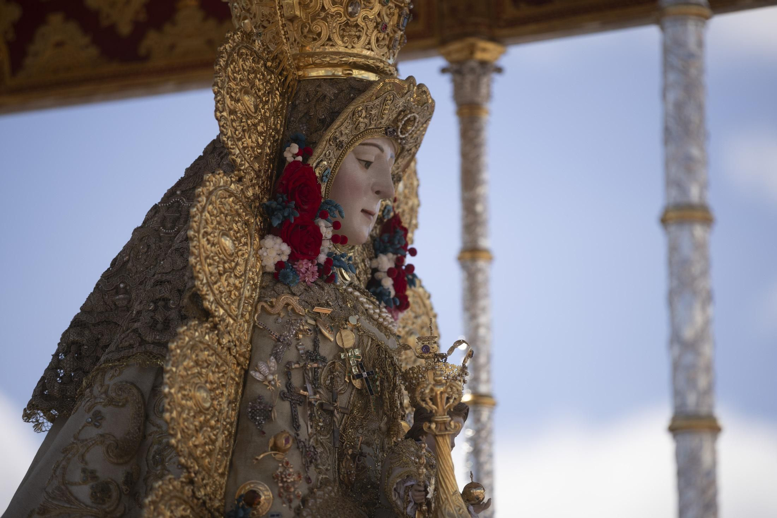 Las mejores imágenes de la procesión de la Virgen del Rocío en la aldea
