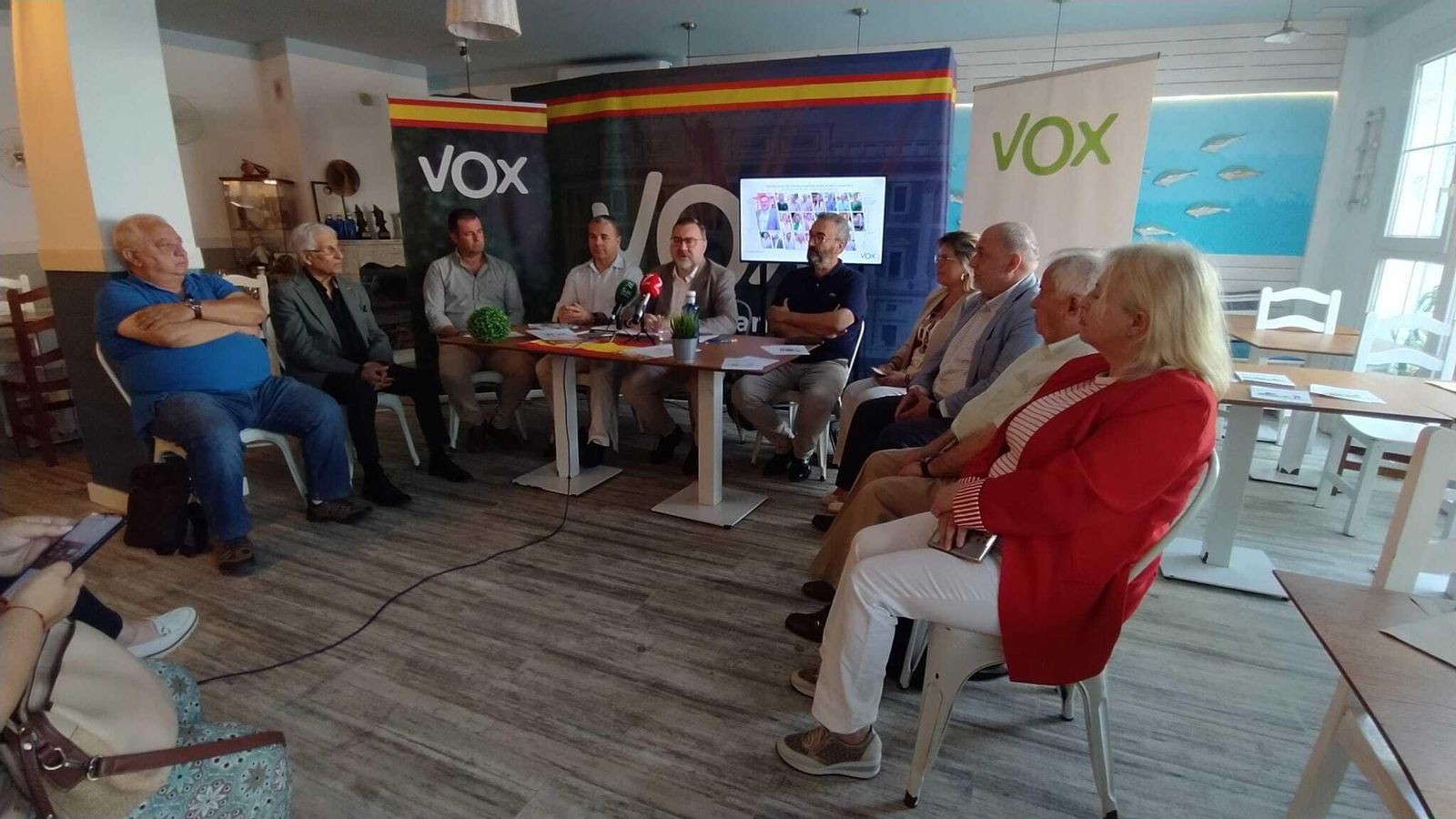 Acto de presentación de la candidatura de Vox en San Fernando. Acto de presentación de la candidatura de Vox en San Fernando.