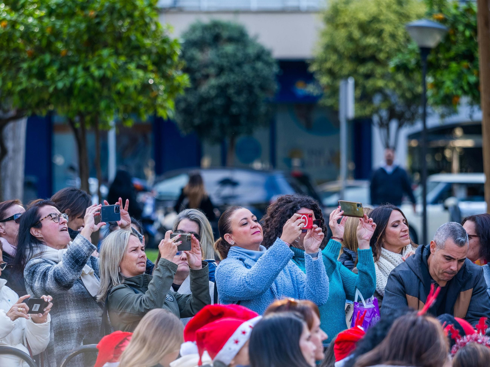 El Certamen de Villancicos de los colegios públicos de San Fernando, en imágenes