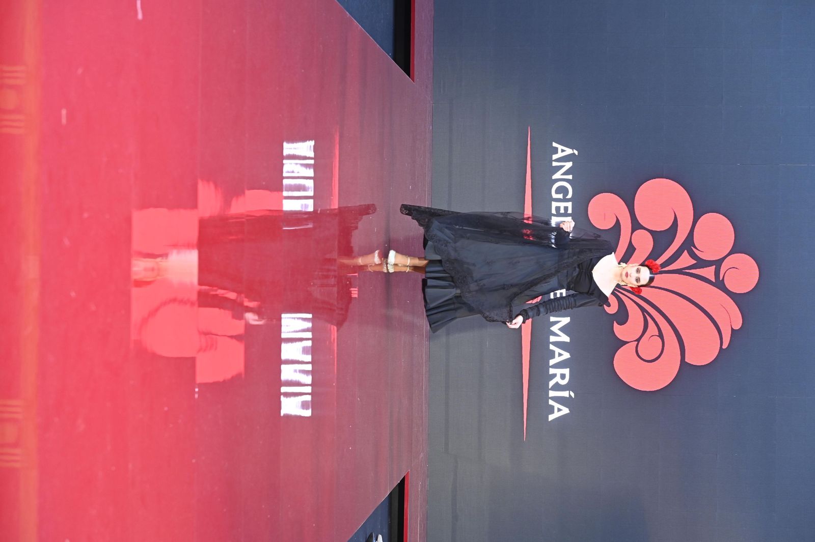 Huelva Flamenca 2026: Desfile de Ángeles de María