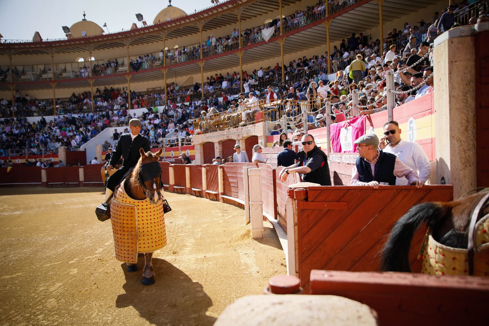 Imágenes del festival mixto lucha contra el cáncer