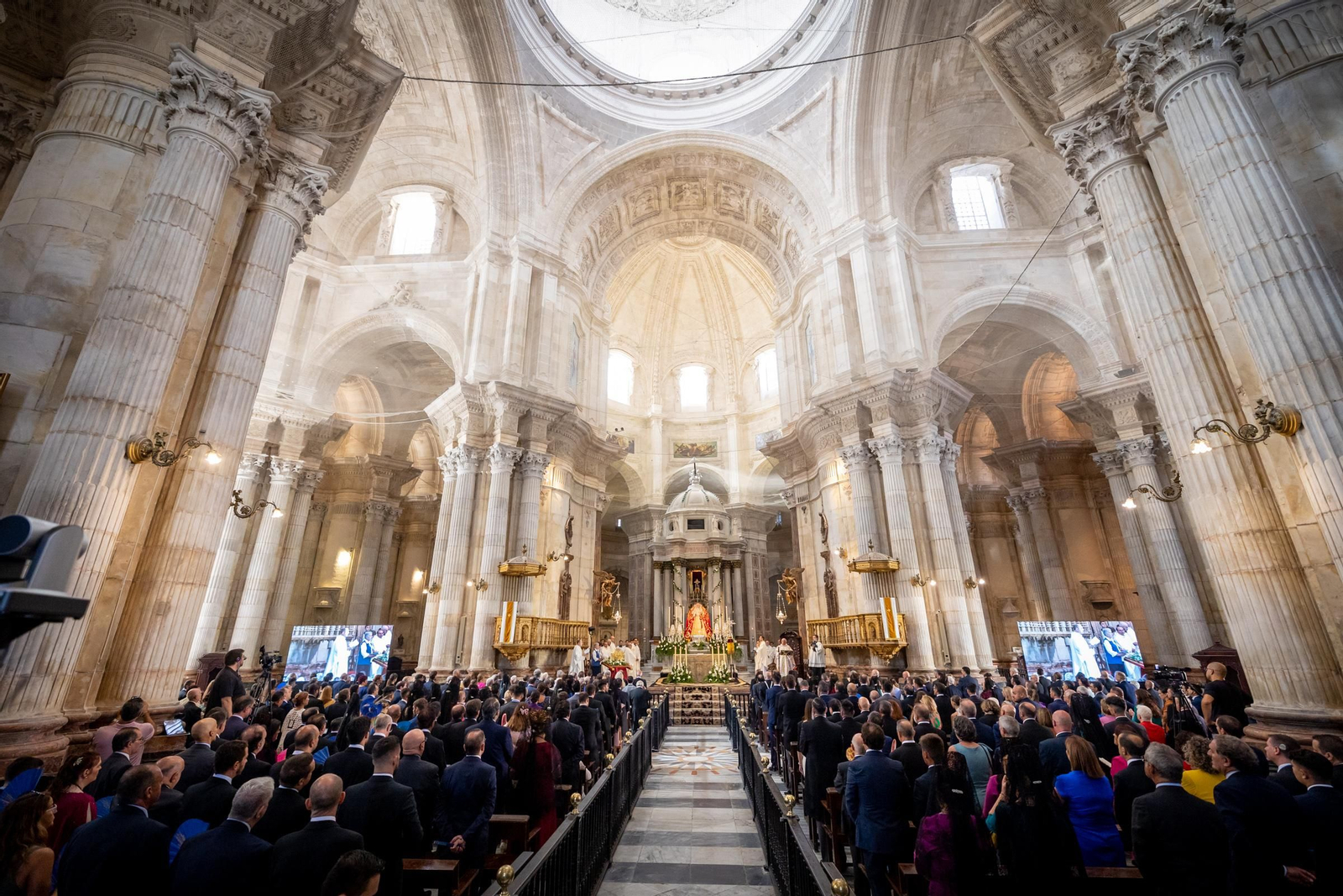 Imágenes de la coronación de la Virgen de las Penas