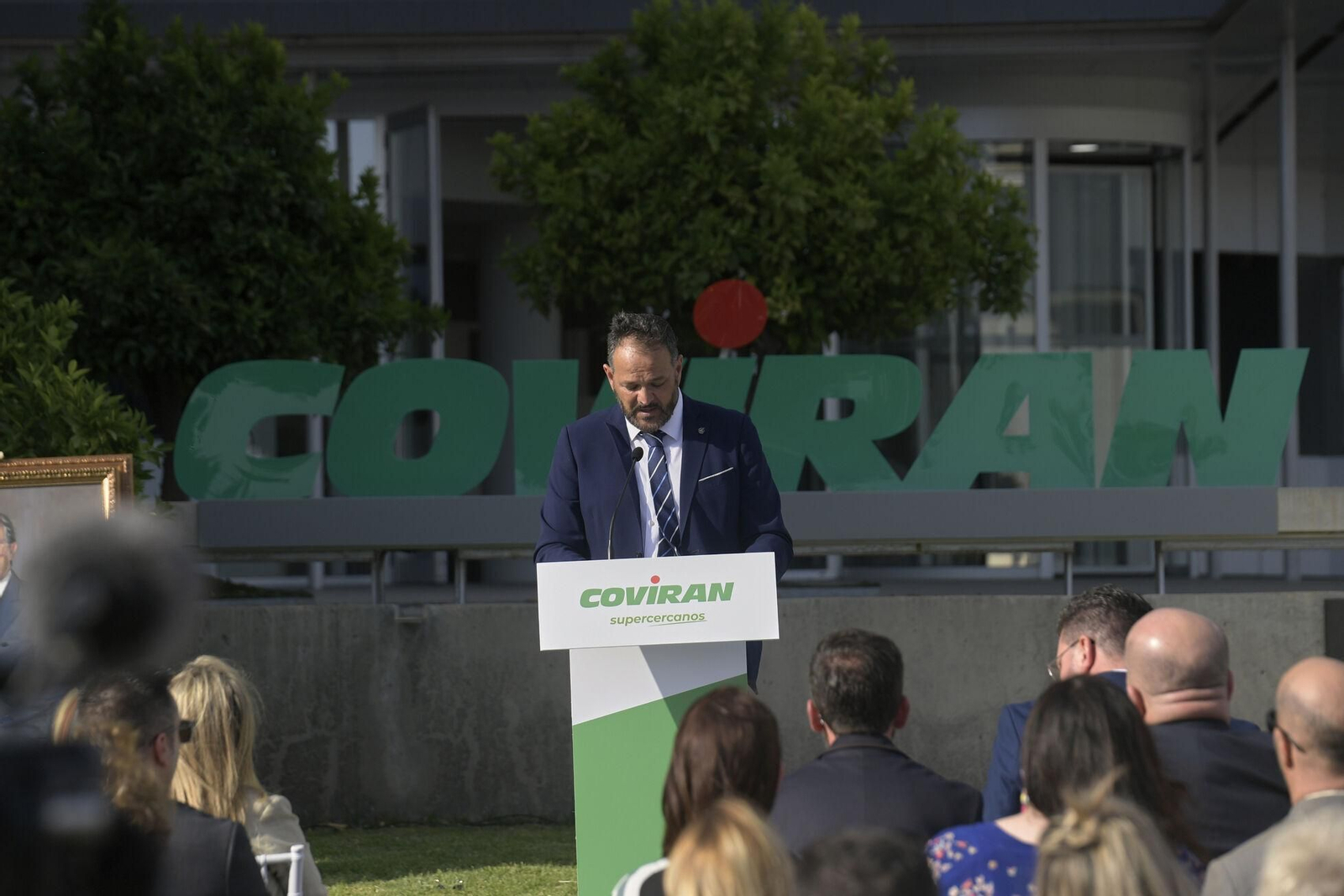 Homenaje en imágenes: Covirán rinde tributo a Antonio Robles y Antonio Salas