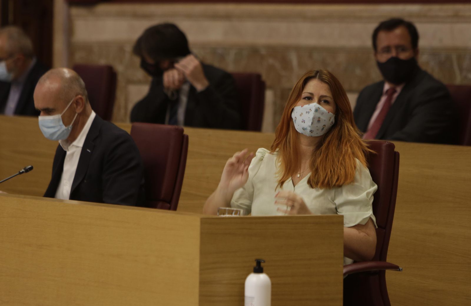Susana Serrano, portavoz de Adelante Sevilla, en su intervención en el pleno.