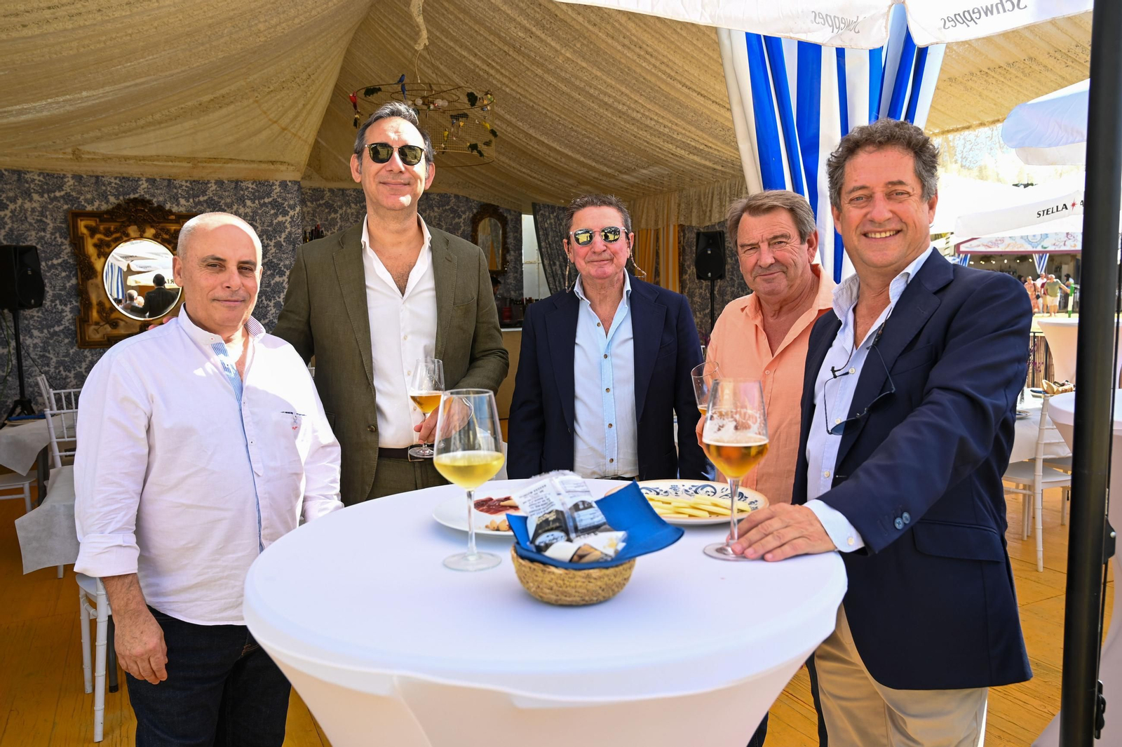 Imágenes del ambiente nocturno del 11 de octubre en la Feria del Caballo 2025