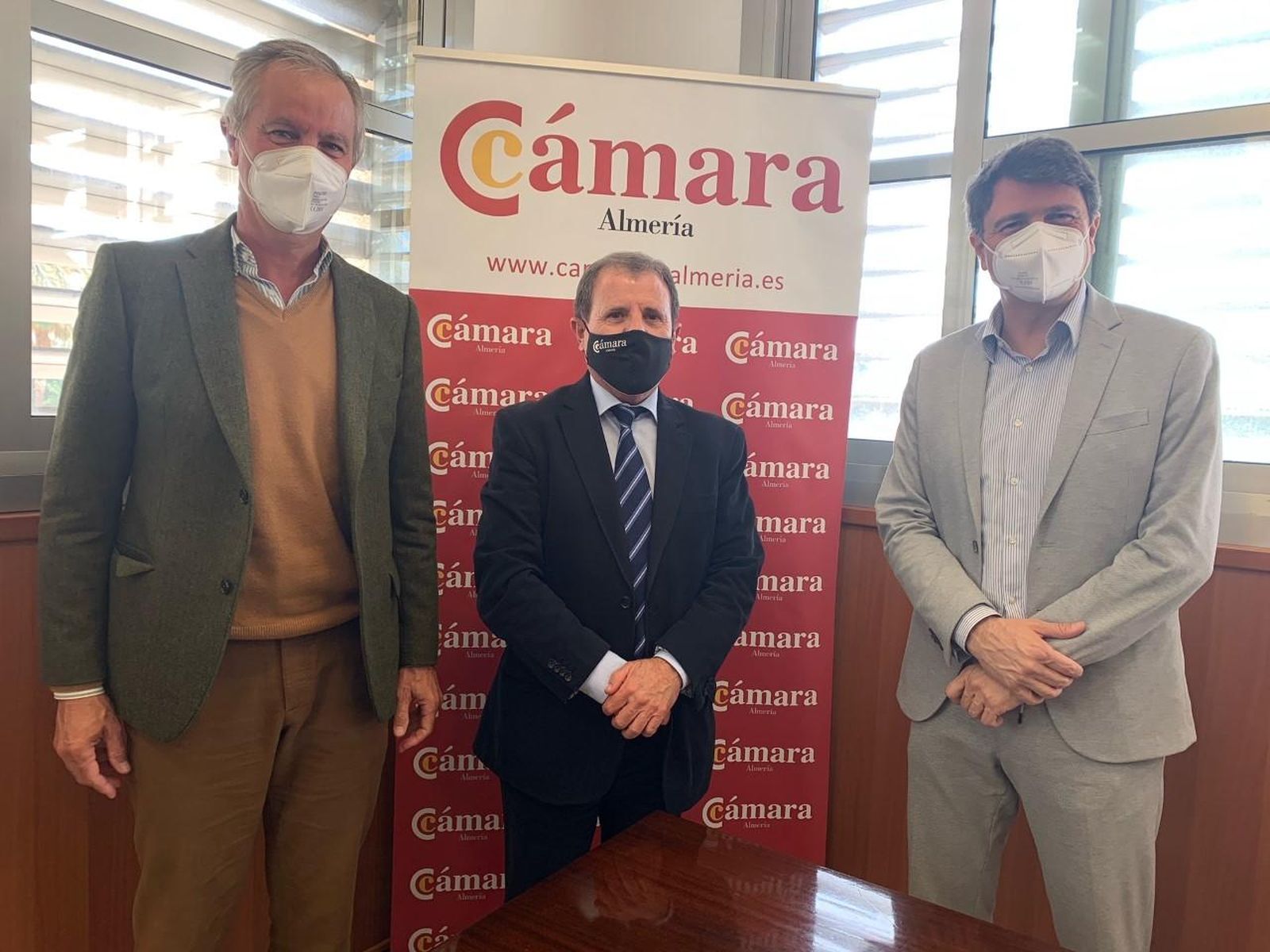 Visita a Almería y reunión del propietario de la empresa Bogaris, Javier Charlo, a la Cámara de Comercio.